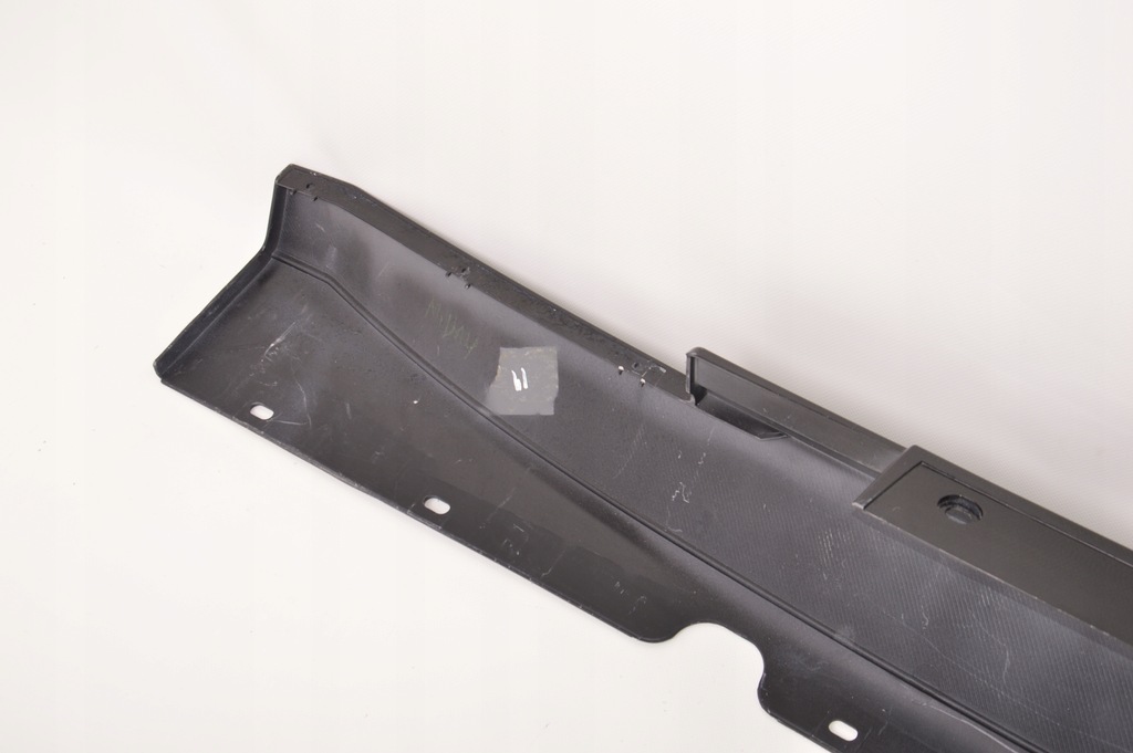 фото №6, Maserati granturismo молдинг накладка поріг права