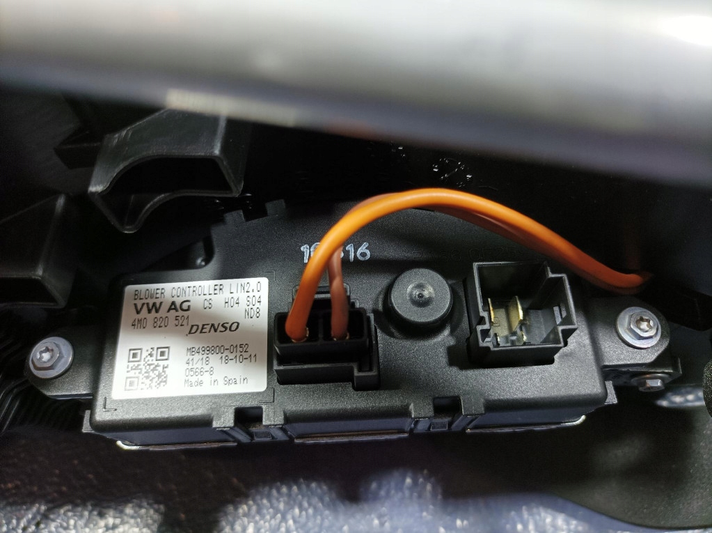 фото №7, Audi a8 d5 отопитель воздуха задняя задняя 4n0820004a