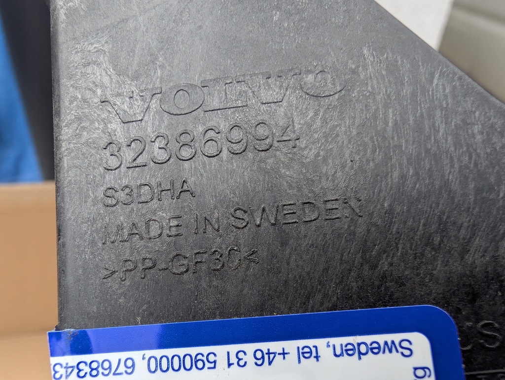 фото №14, Volvo xc40 ex40 c40 recharge напрямна кронштейн бампера правий лівий задня новий