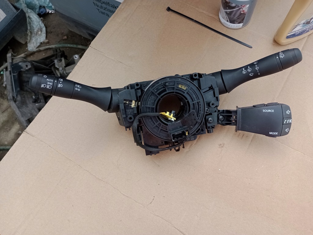 фото №1, Переключатель комбинированный лента sandero iii 255671163r