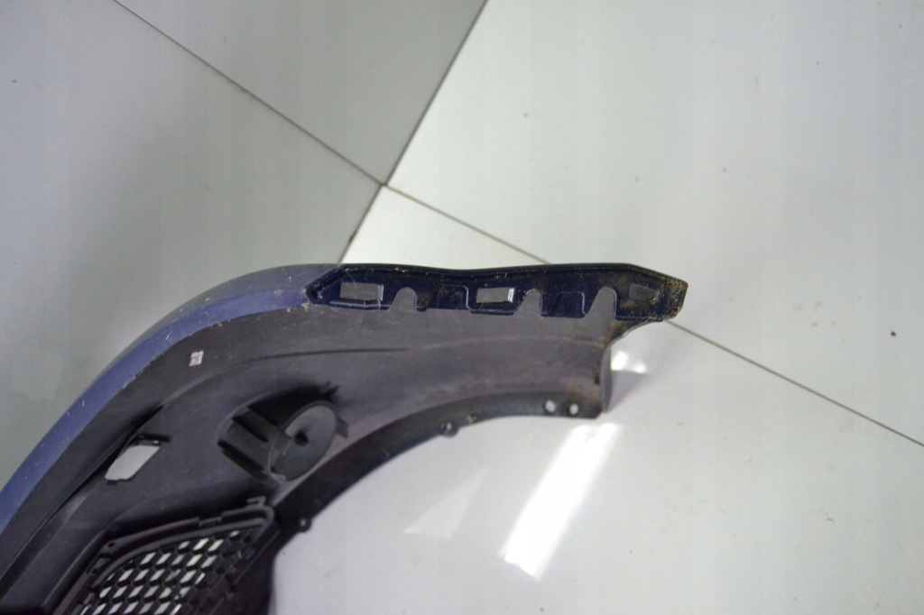 Купити Dacia sandero 2019 бампер передній