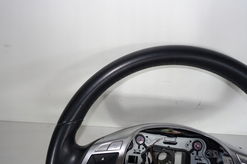 фото №5, Mercedes w204 воздуховод c-klasa lift w246