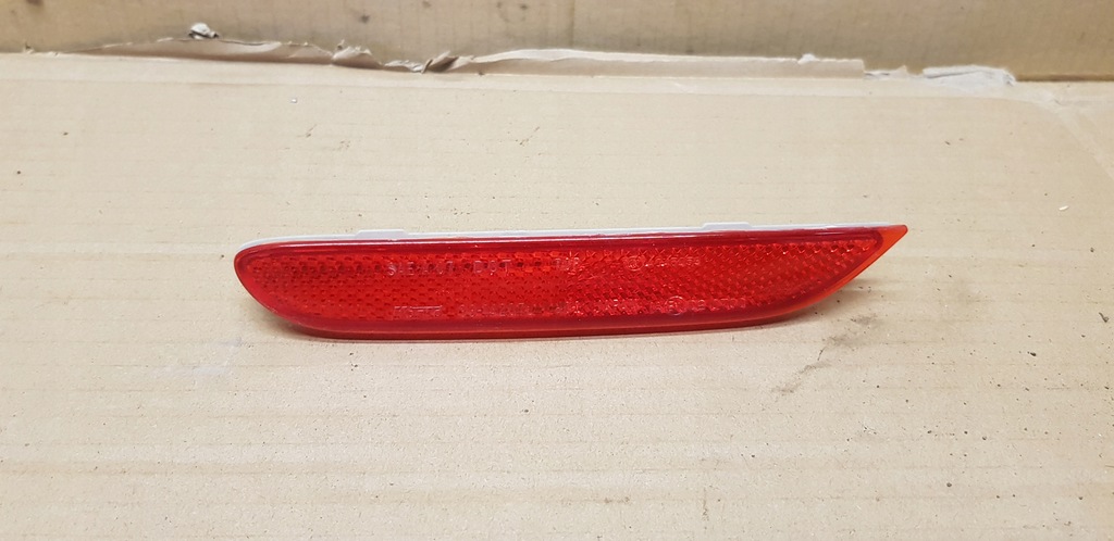 фото №1, Nissan отражатель задняя левый 250-23005