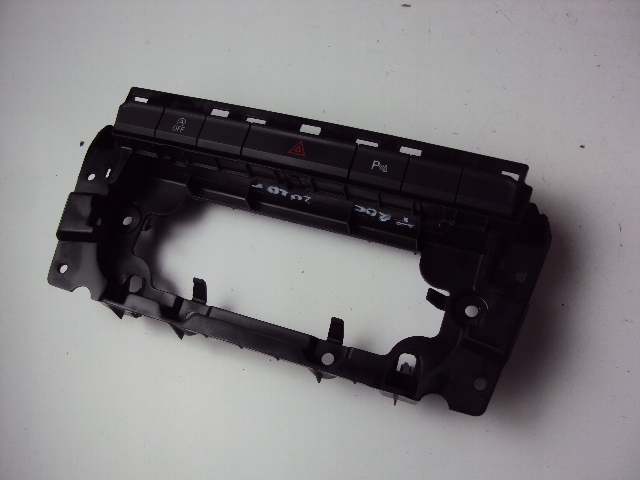 фото №1, Панель аварийных vw t-roc 1.5 tsi 20 r