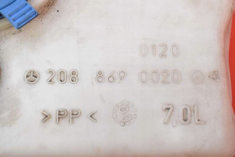 Бачок омывателя 2088690020 mercedes clk w208 2.3 компрессор 197 km с Разборки