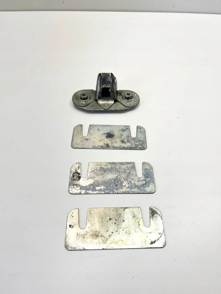 Купити Замок кришки багажника mercedes-benz sl r107 1137500185 30767442 3.8l