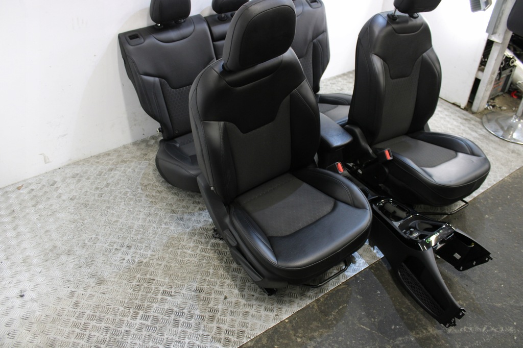 фото №3, Сидіння оббивка напівшкіра салон jeep compass ii 2