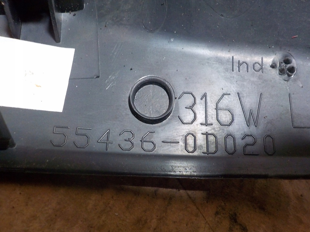 фото №4, Toyota yaris 2009r 1.3b молдинг двері правий перед 554350d020