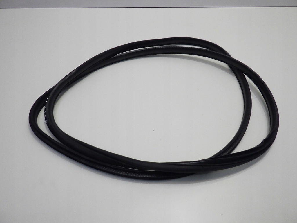 фото №1, Sx4 s cross 2022 прокладка дверь правый перед