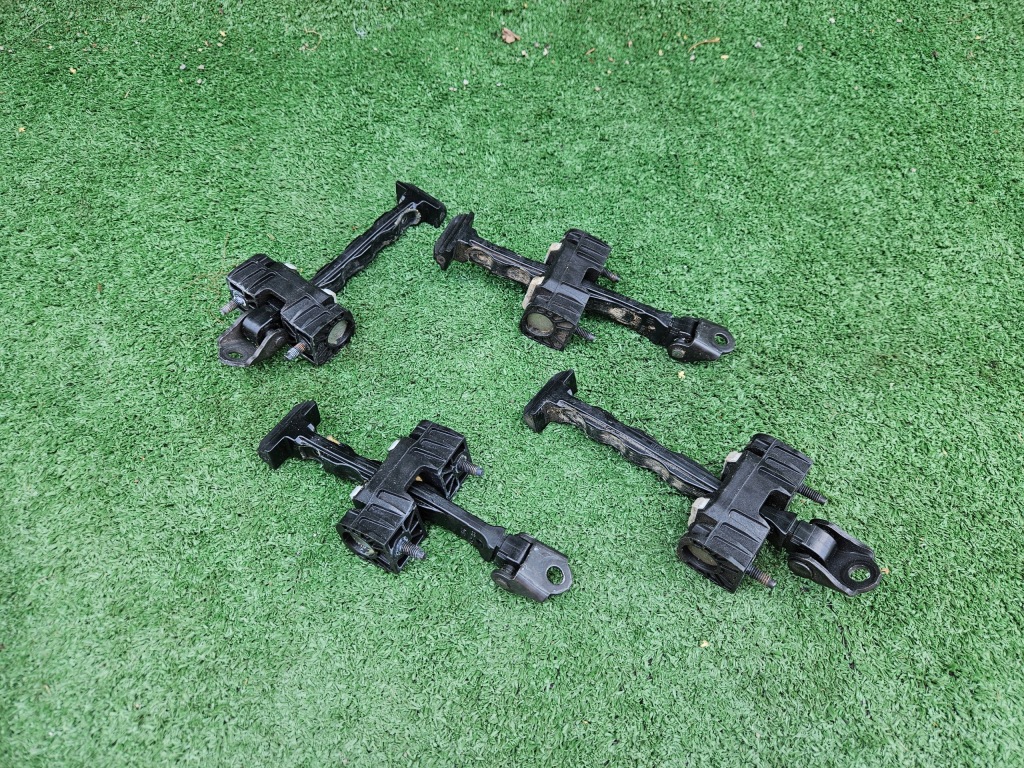 фото №1, Ограничитель левый правый перед задняя peugeot 508 ii