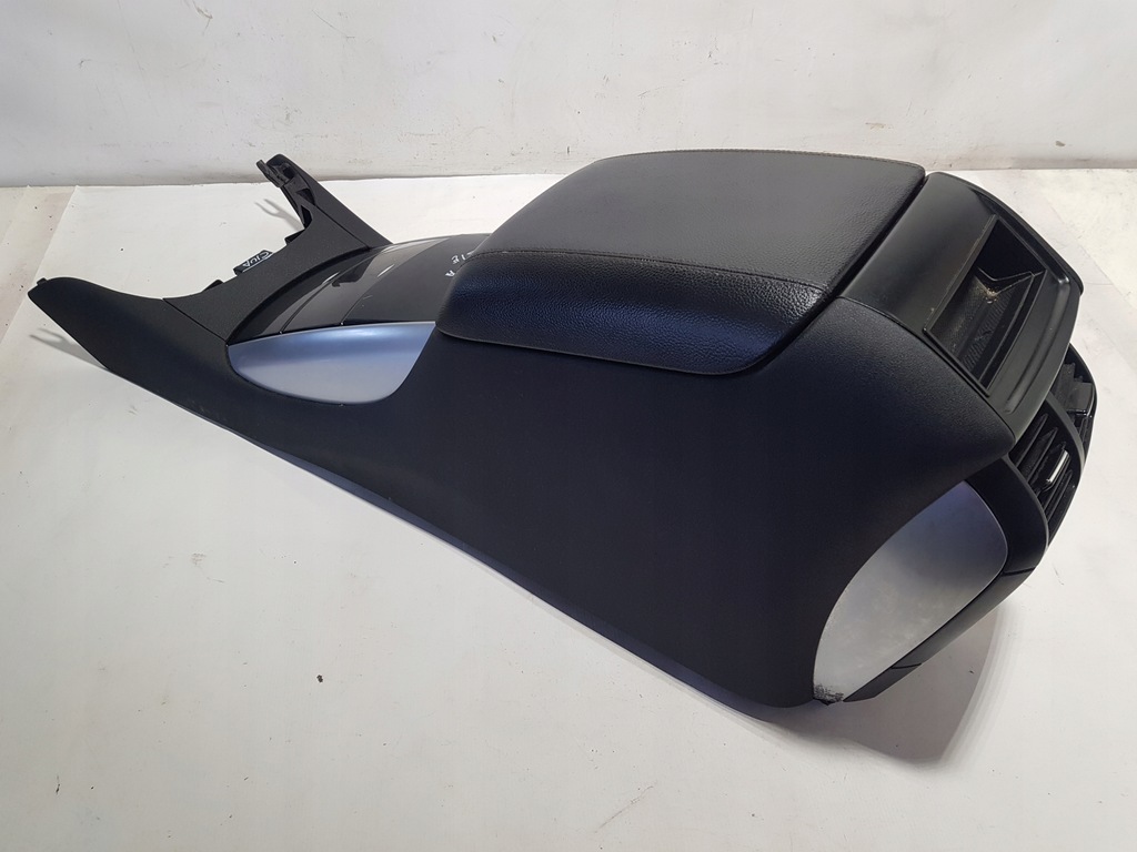 фото №10, Подлокотник mercedes w251 туннель средний