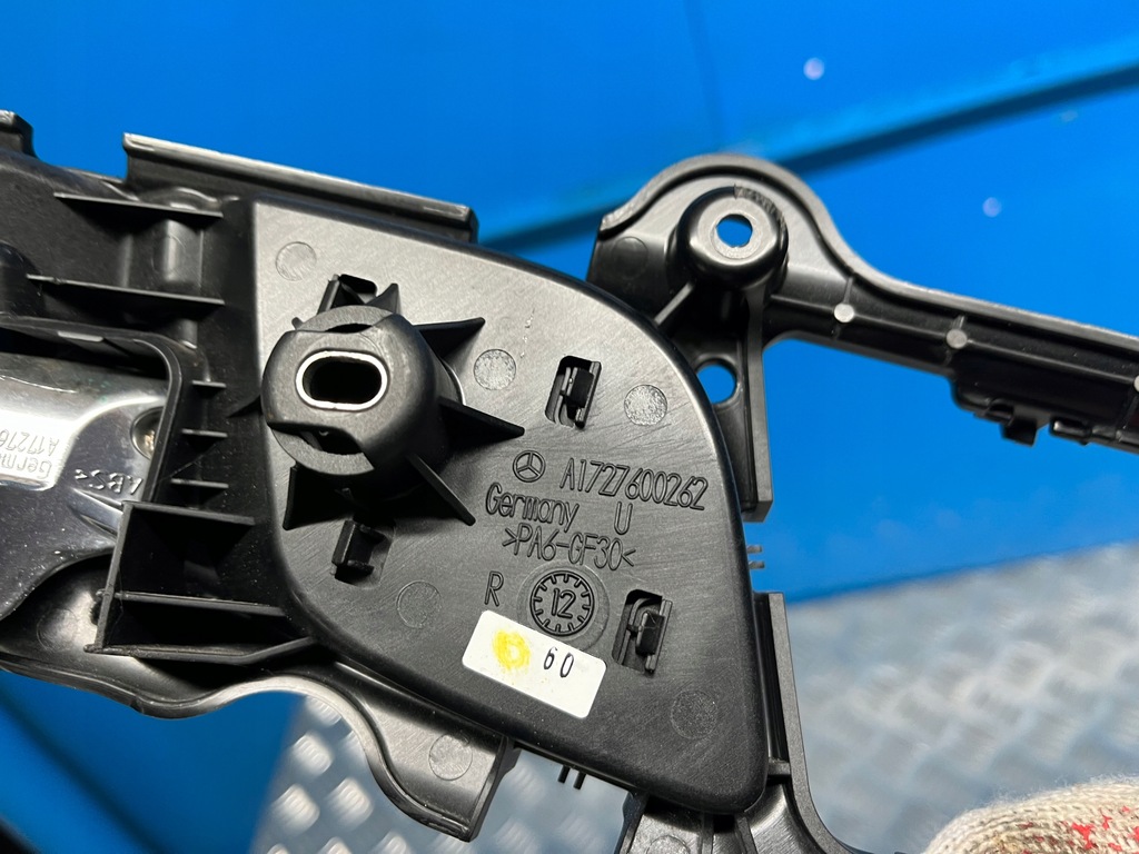 фото №4, Mercedes slk r172 ручка внутренняя правая основание