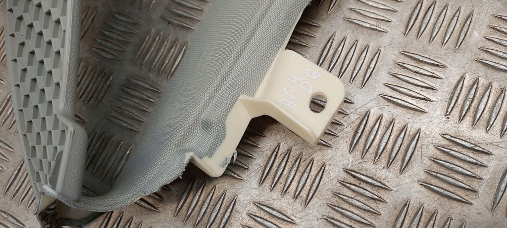 фото №5, Audi a7 s7 4g 2012 задня сторона права захист середня стійка / c