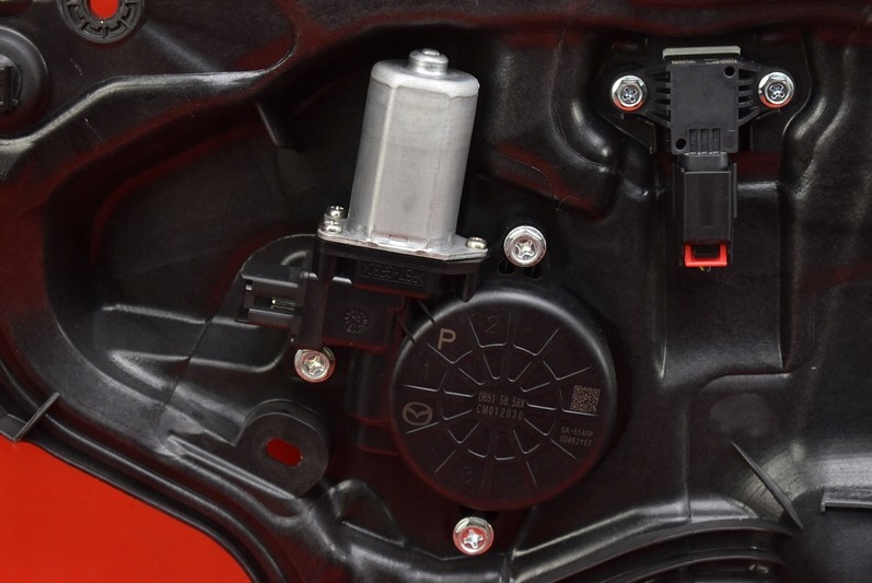 фото №5, Подъемник стекло правый перед mazda 6 3 iii gj 14r