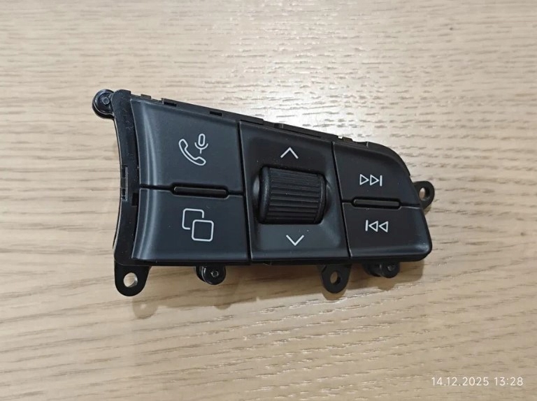 фото №1, Панель перемикач керма радіо alfa romeo tonale 156183704