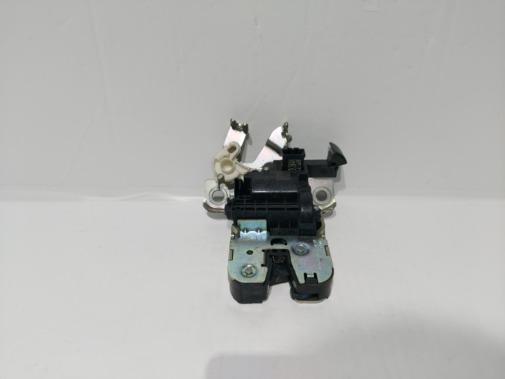 фото №1, Karoq ateca arona 17- замок крышки багажника