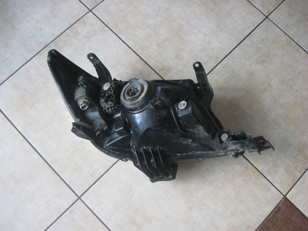 фото №4, Левая - лампа - toyota hilux - lift - 2012-2016