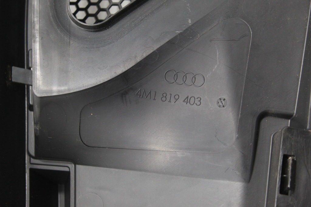 фото №4, Audi q7 4m жабо 4m1819403
