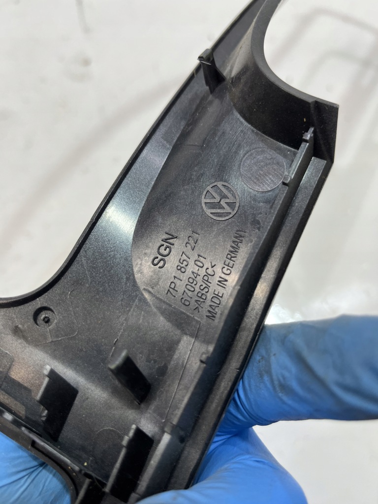 фото №6, Рамка спидометра vw touareg 7p 7p1857221