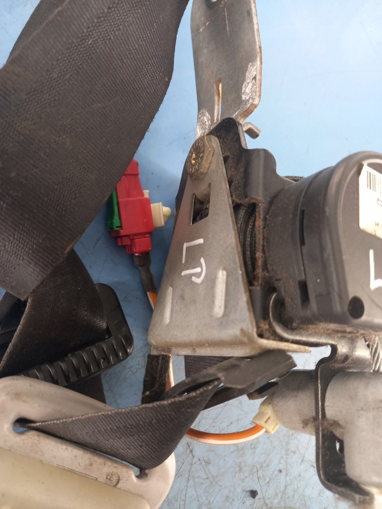 фото №3, Pas левый перед mitsubishi carisma 97r hb