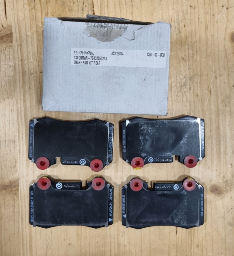 фото №1, Гальмівні колодки гальмівні задні aston martin db9 vantage v8