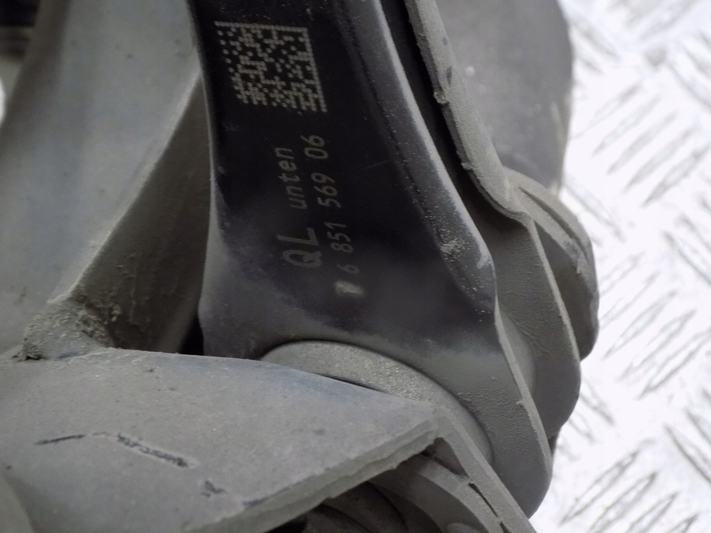 фото №6, Bmw f40 поворотный кулак амортизатор рычаги левый задняя 6898963 6851569 6877077