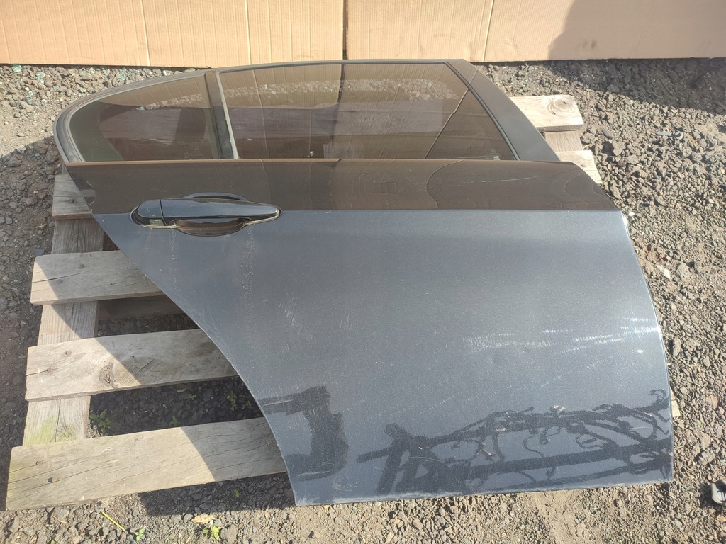 фото №1, Bmw 3 e90 дверь правый задняя black sapphir полный