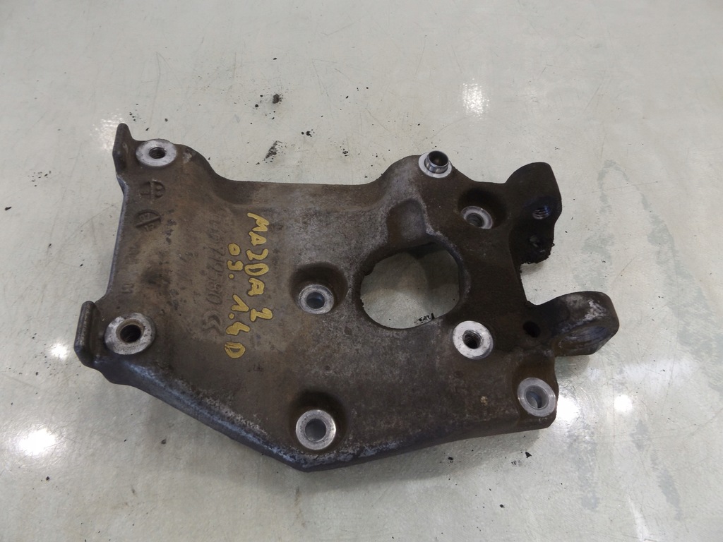 фото №1, Mazda ii 2 de 1,4d кронштейн основа компресора