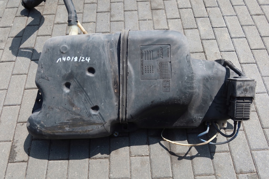 фото №13, Бак топлива c4 cactus 1.2 thp 9803905780