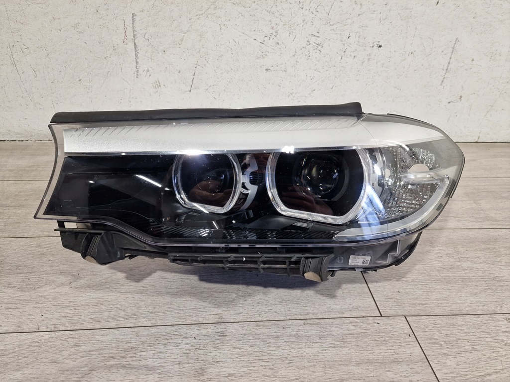 фото №1, Лампа левая full led bmw 5 g30 g31 f90