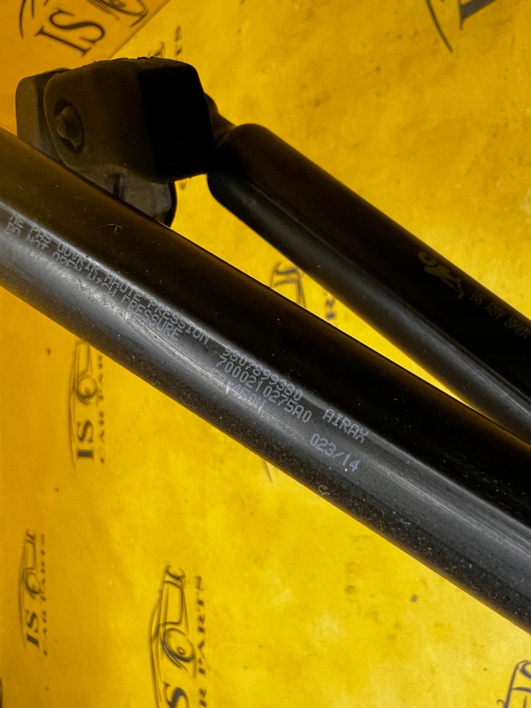 Комплект амортизаторы амортизаторы крышки задний  багажника peugeot 308 ii t9 hb eu с Разборки