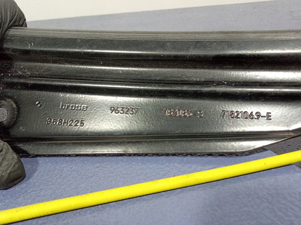 фото №4, Bmw 7 f01 f02 подъемник стекло перед правый 7182106