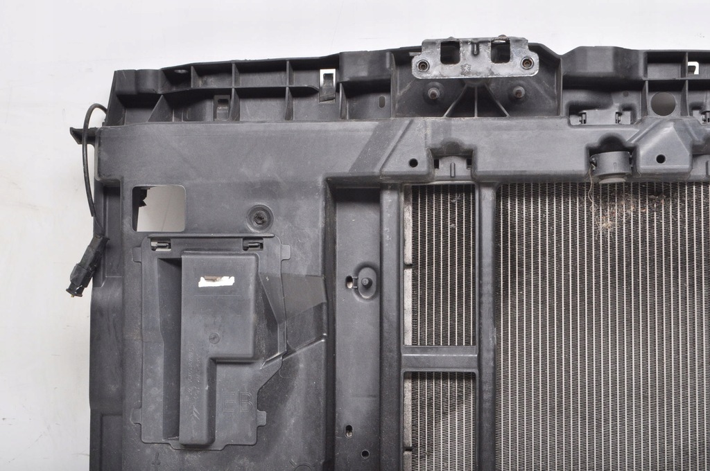 фото №8, Peugeot 2008 i 208 citroen c3 ii 1.4 hdi pas передний усилитель 9677952180