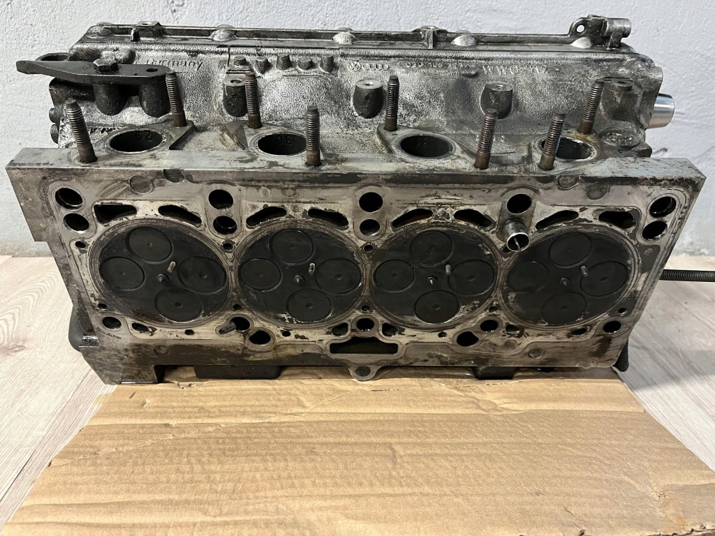 Audi a3 8p vw golf головка насоси-форсунки вали 2.0 bkd 03g103373a Доставка