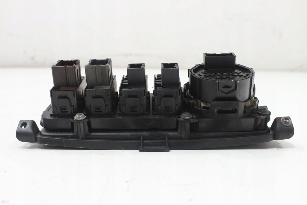 фото №8, Navara d40 панель привода подогрев сидений