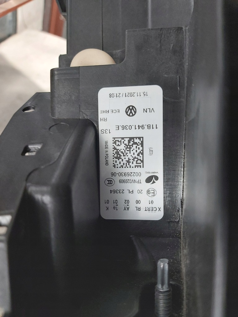 фото №9, Лампа правая перед передняя vw id.4 id4 11b941036