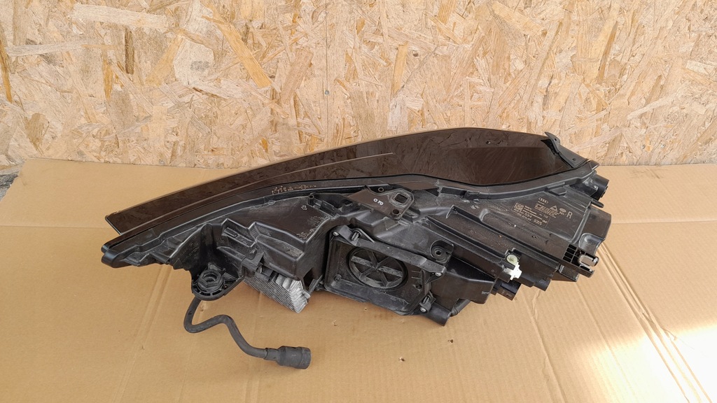 фото №5, Audi a6 c8 правая лампа full led перед идеальное состояние