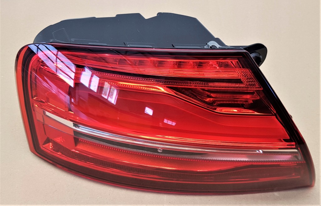 фото №2, Magneti marelli лампа лівий задня audi a8 d4