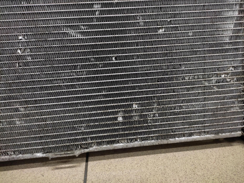 фото №8, Mercedes w211 3.2 cdi радіатор wody a2115003202