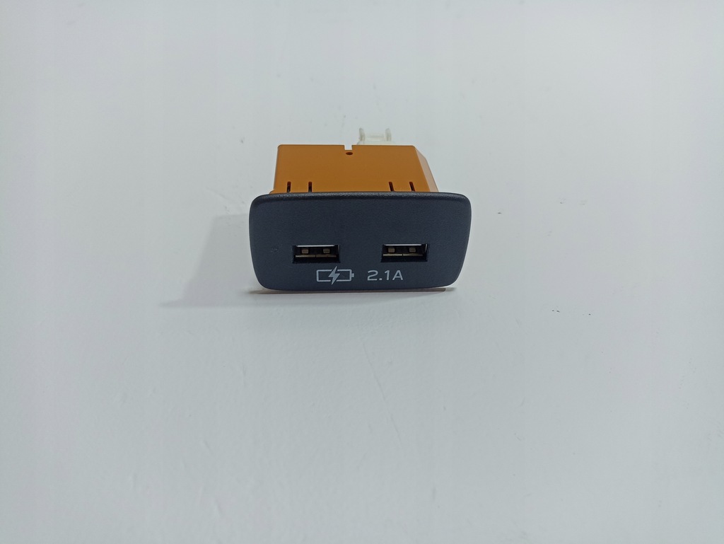 фото №1, Subaru xv lift разъём usb 86257sj120