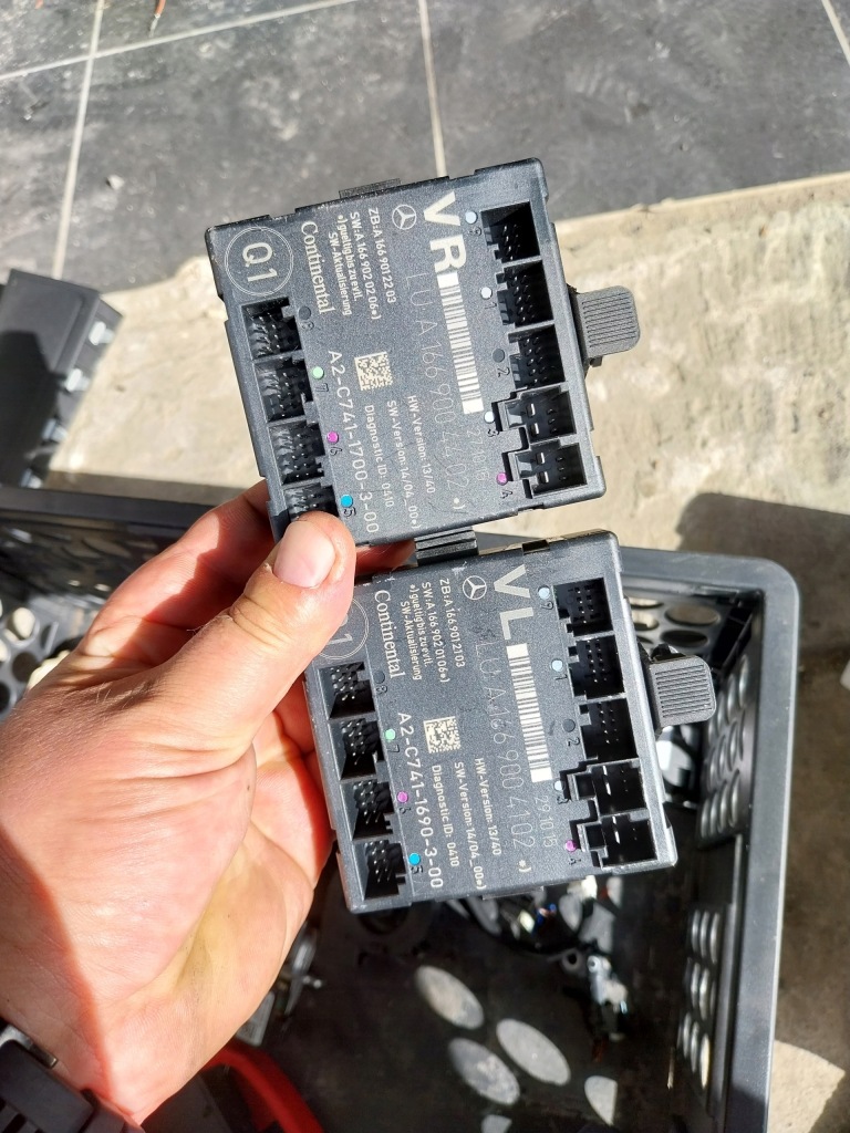 Купить Mercedes w176 модуль дверь блок управления левый перед правый 2szt . исправные