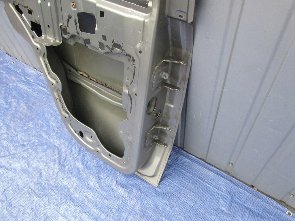 фото №13, Chevrolet trailblazer 2002 дверь левая задняя