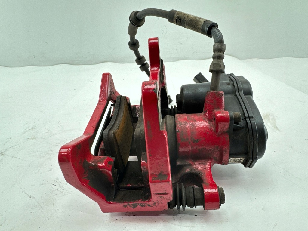 фото №9, Audi rs6 c7 2016 задняя задний суппорт тормозной