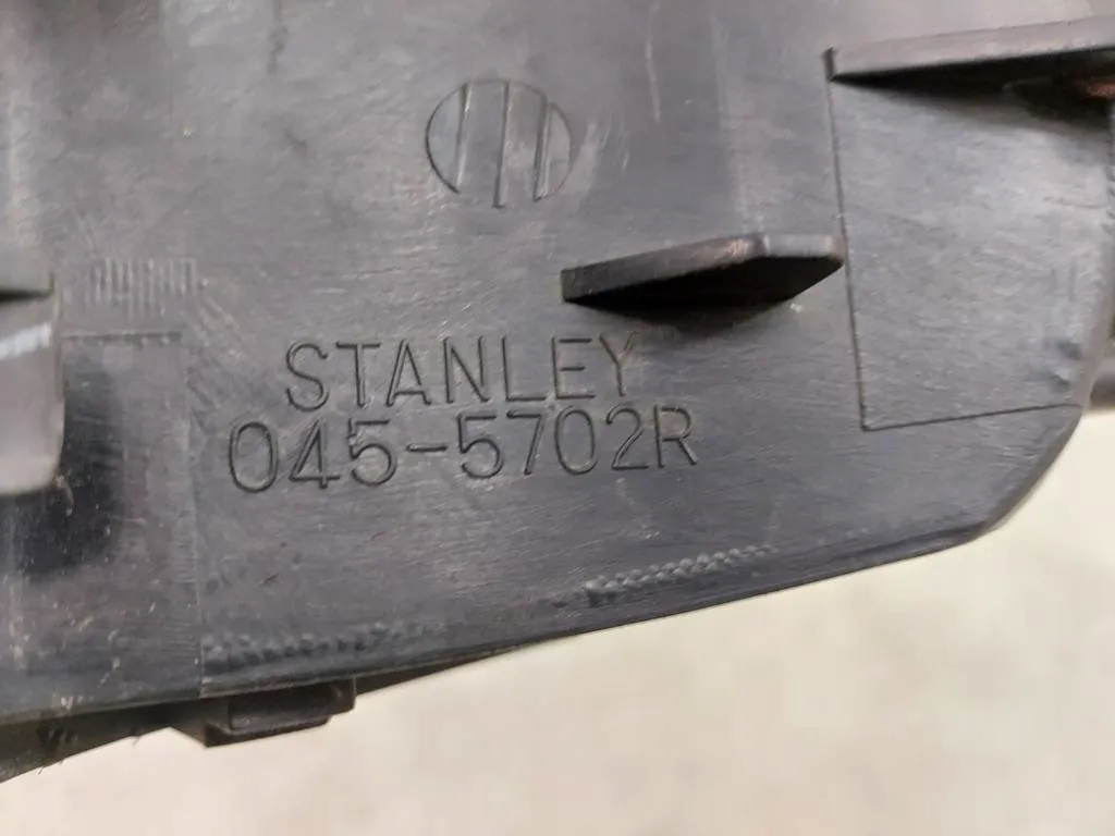 фото №6, Поворотник правый mitsubishi colt iii c50