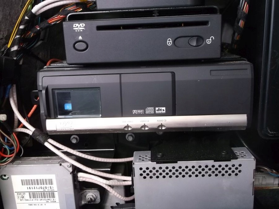 фото №7, Range rover vogue оббивка tv екран сидіння заднє сидіння l320