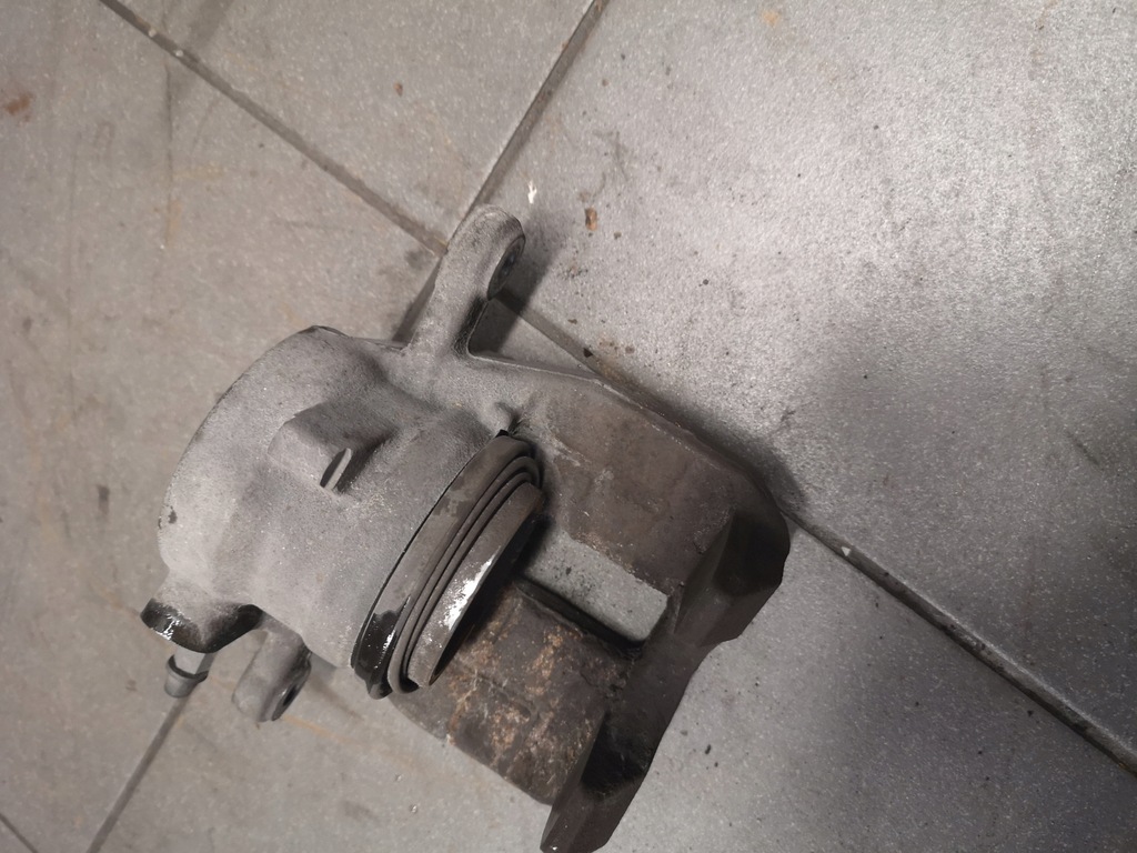 фото №4, Супорт гальмівний правий перед mercedes w169 a klasa