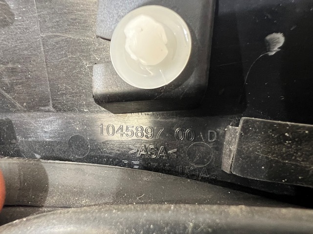 фото №7, Tesla x молдинг na крила правий задня 1045897-00-d