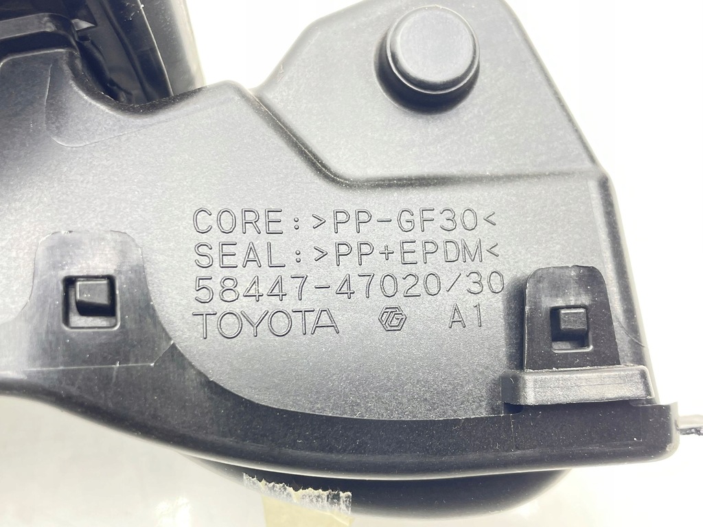 фото №5, Toyota prius prime 2016 защита разъём зарядки автомобиля электрический