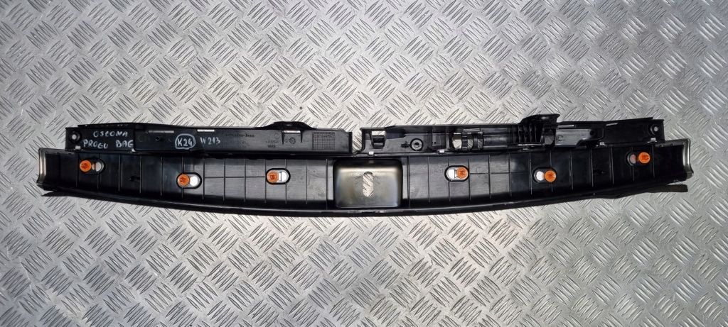 Mercedes w213 захист поріг багажника a2136900141 a2136903601 Доставка