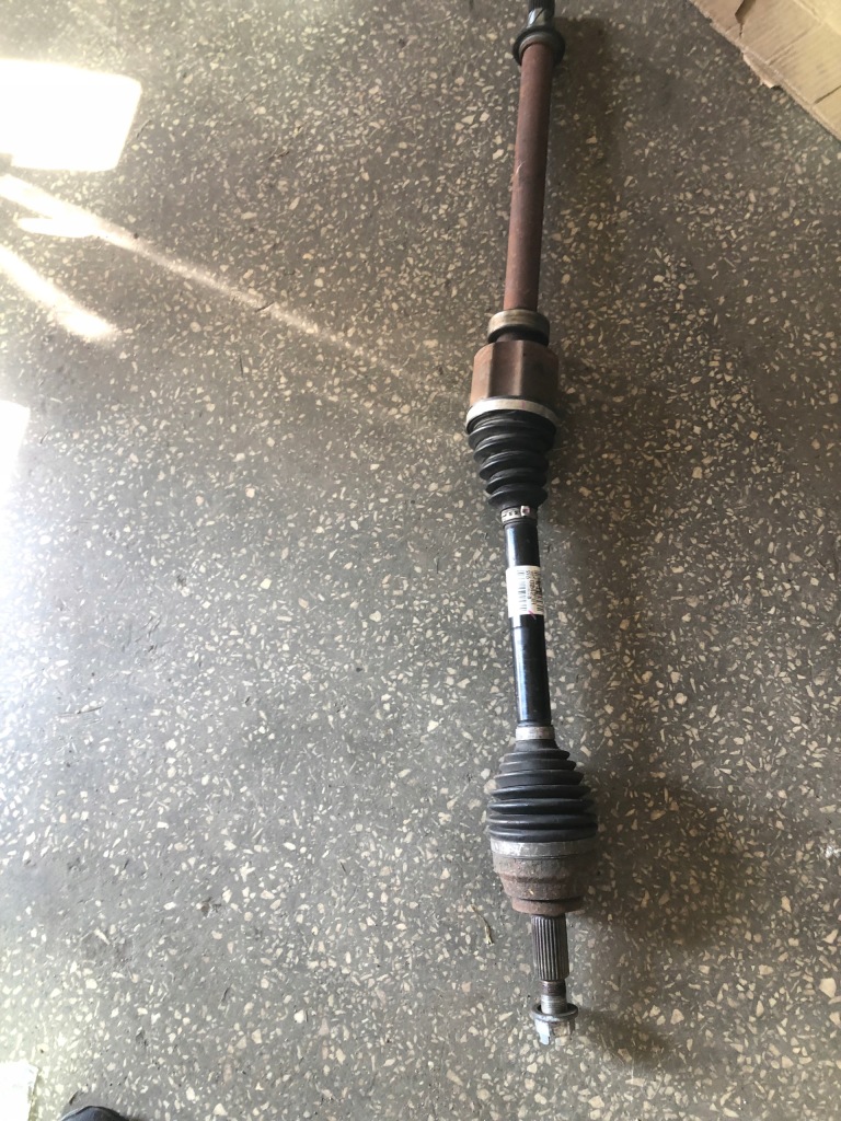 Купити Renault talisman привідний вал права 391002423r